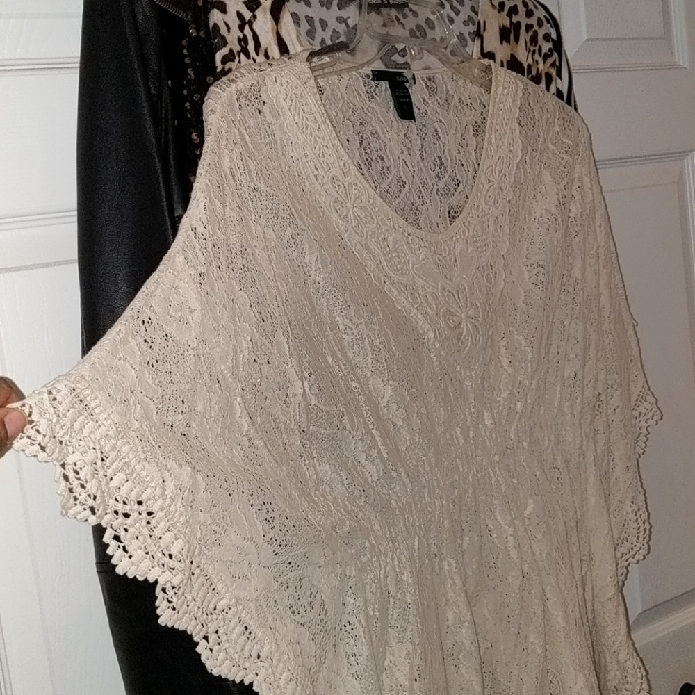 Blouse - Picture 3 of 3